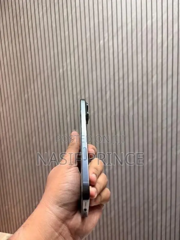 Apple iPhone 16 Pro Max (Used)