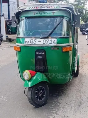 Bajaj RE 2008