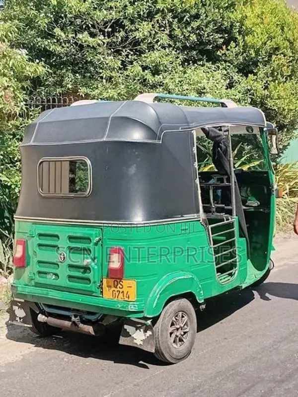 Bajaj RE 2008