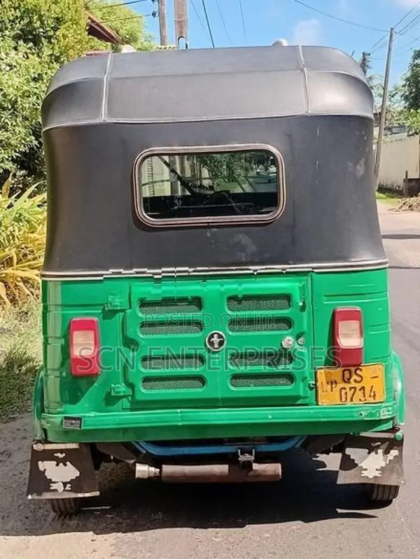 Bajaj RE 2008