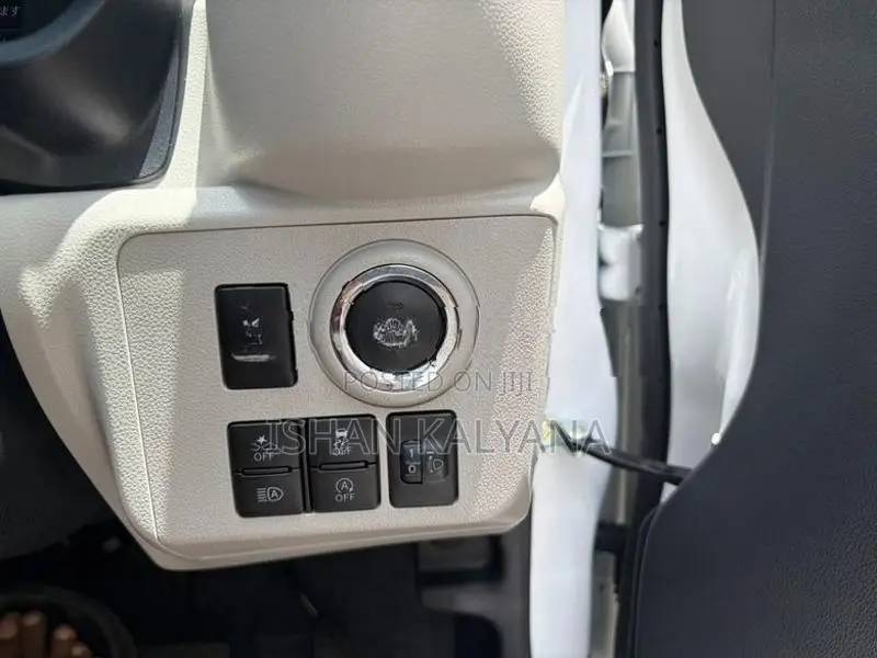 Daihatsu Mira G Grade 2025
