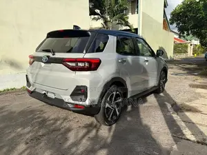 Toyota Raize Hybrid BSM Package 2026