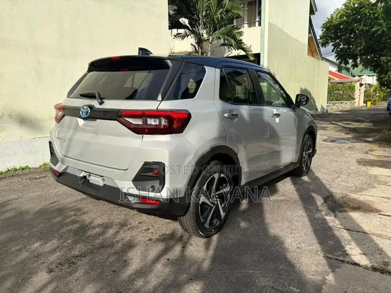 Toyota Raize Hybrid BSM Package 2026