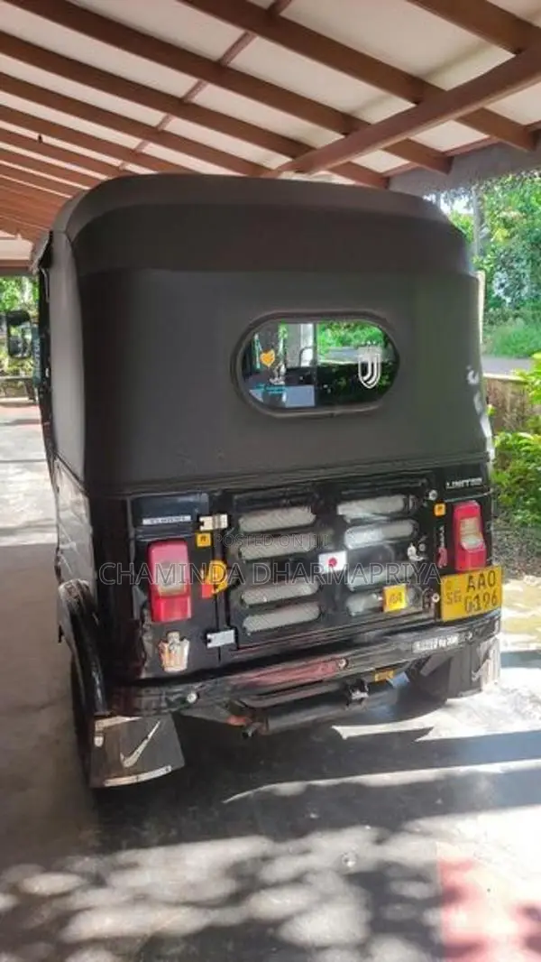 Bajaj RE 4strok 2014