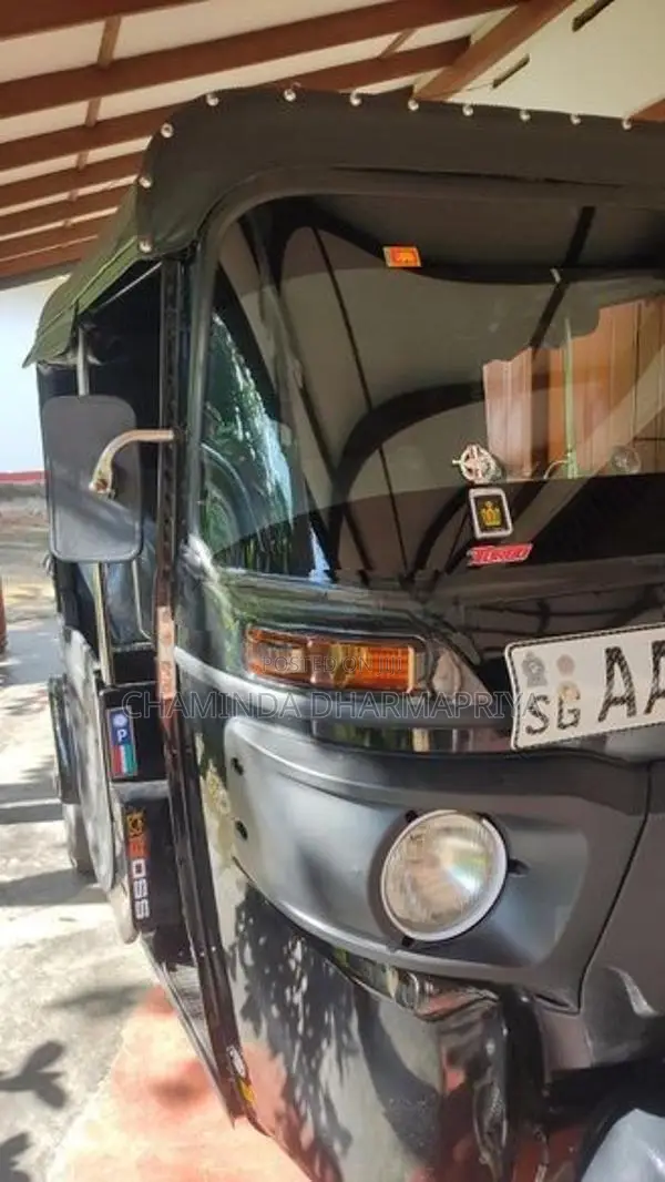 Bajaj RE 4strok 2014