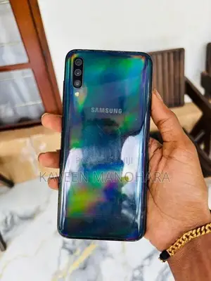 Samsung Galaxy A70 (Used)
