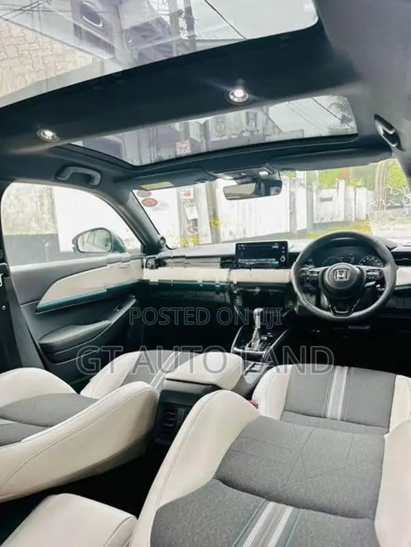 Honda Vezel Z Play Moonroof 2026