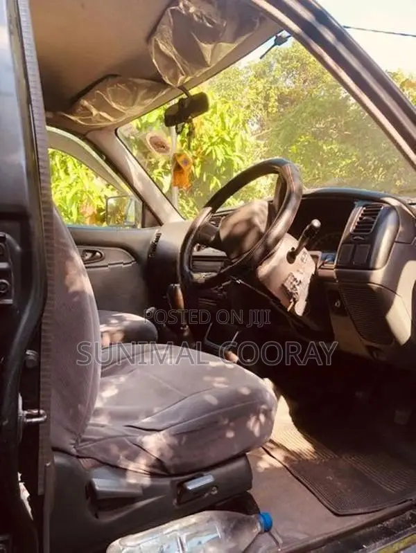 Mitsubishi L200 2005