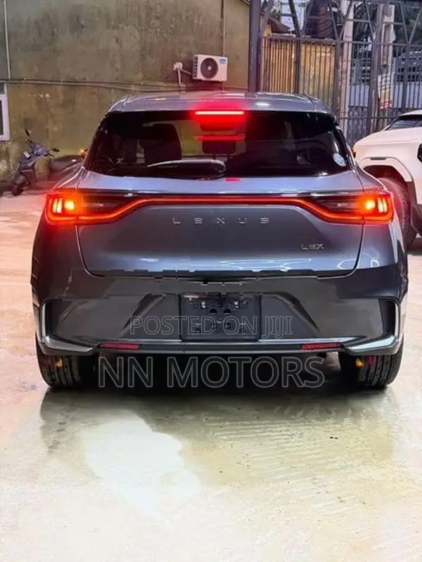 Lexus LBX Elegant 2 2024