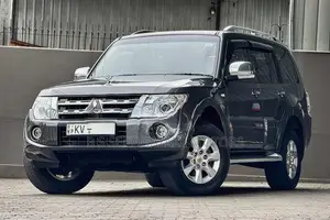Mitsubishi Montero 2013