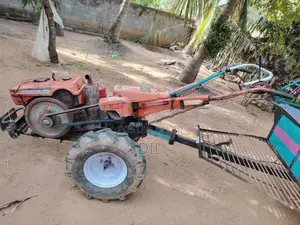 Kubota K8 2002