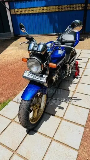 Honda Hornet 2024