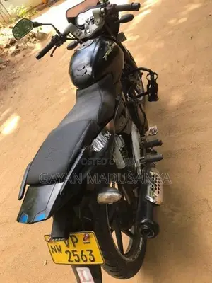 Bajaj Pulsar 180 2010