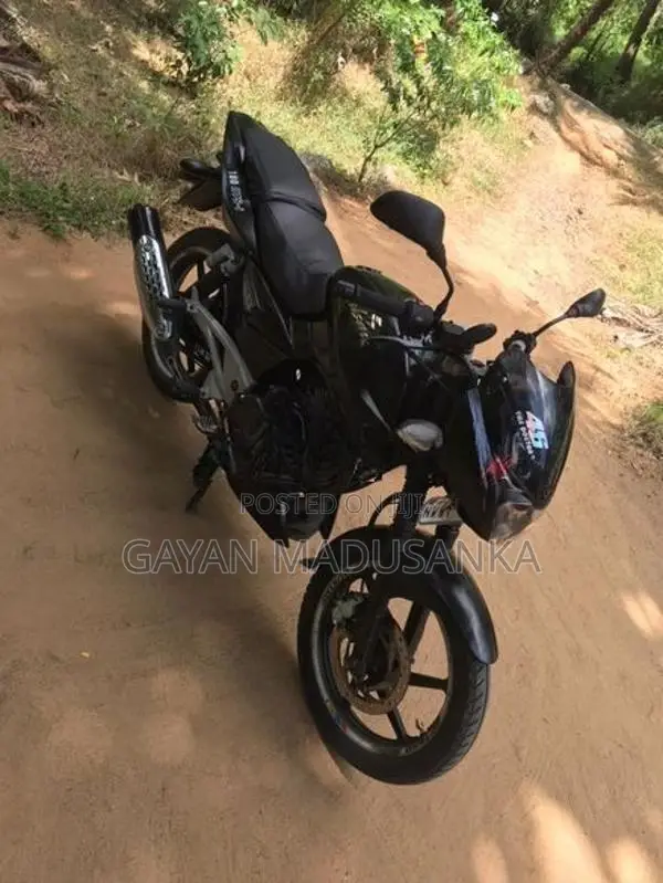 Bajaj Pulsar 180 2010