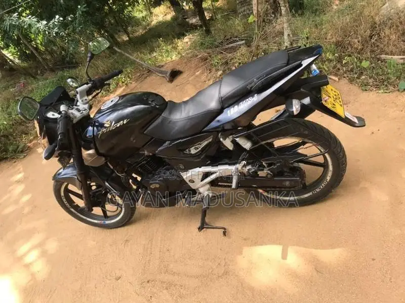 Bajaj Pulsar 180 2010