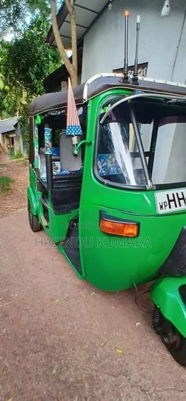 Bajaj RE 2003