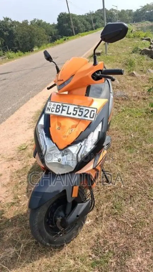 Honda Dio On Light 2017