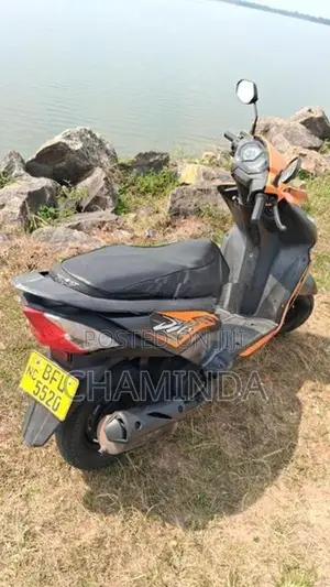 Honda Dio On Light 2017