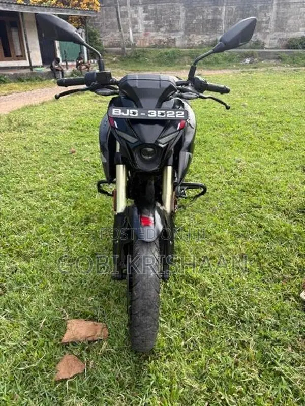 Bajaj Pulsar N160 2025