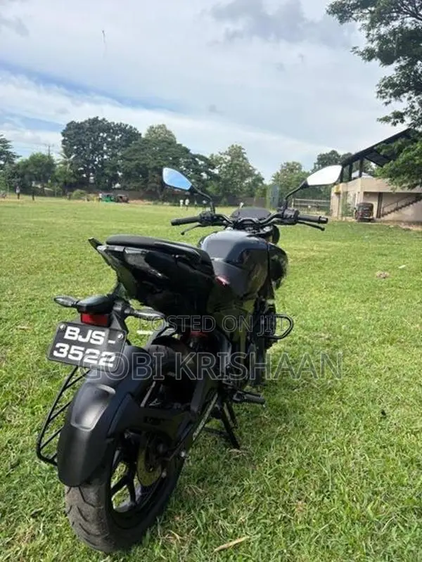 Bajaj Pulsar N160 2025