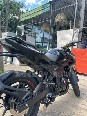 Bajaj Pulsar N160 2025