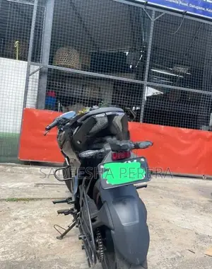 Bajaj Pulsar N160 2025