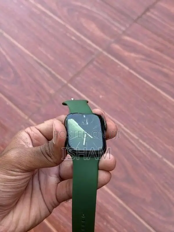 Apple Watch Series 7 45mm