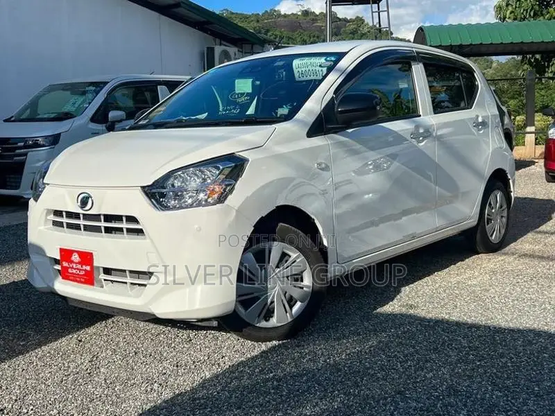 Daihatsu Mira X Grade 2025