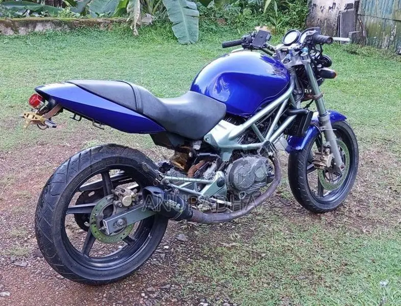 Honda VTR 250 2010