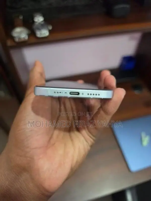 Apple iPhone 15 (Used)