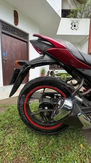 Suzuki Gixxer 2015