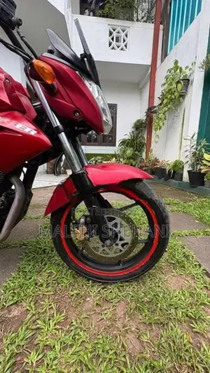 Suzuki Gixxer 2015