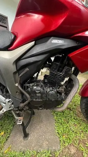 Suzuki Gixxer 2015