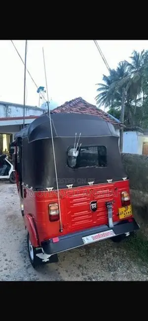 Bajaj RE 2005