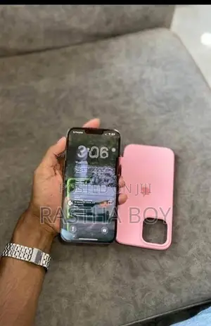 Apple iPhone 13 Pro Max 128GB (Used)