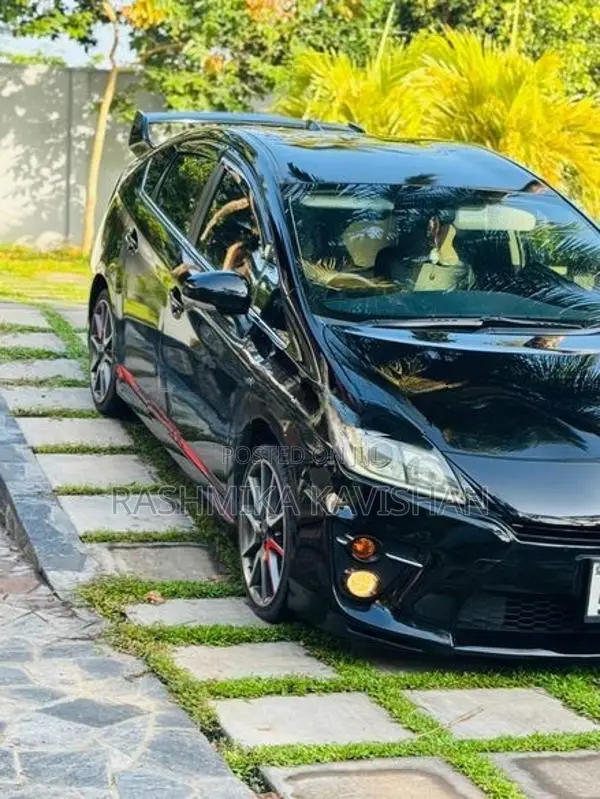 Toyota Prius 2012