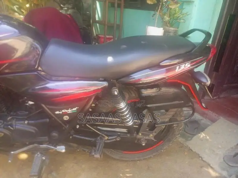 Bajaj Discover 135 2010
