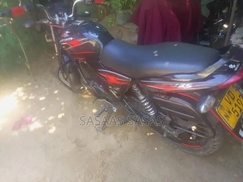 Bajaj Discover 135 2010