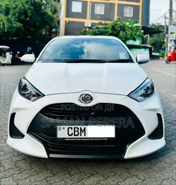 Toyota Yaris X 2023