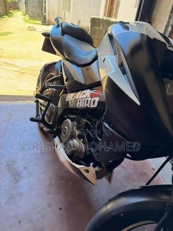 Bajaj Pulsar NS160 2017