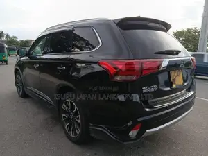 Mitsubishi Outlander Navi Premium 2015