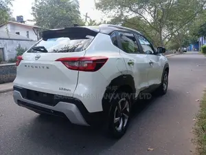 Nissan Magnite Acenta 2025