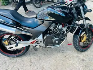 Honda Hornet 2012