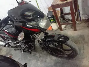 Bajaj Pulsar 150 2015