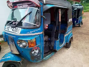 Bajaj RE 2010