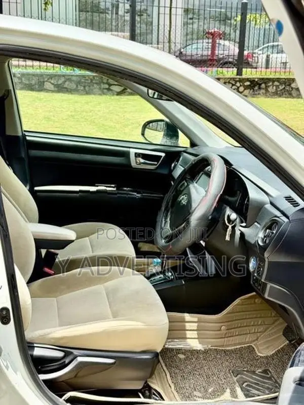 Toyota Axio NKE165 G LTD 2015