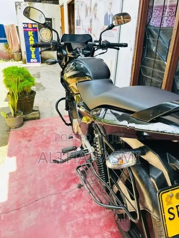 Bajaj Pulsar 150 2015
