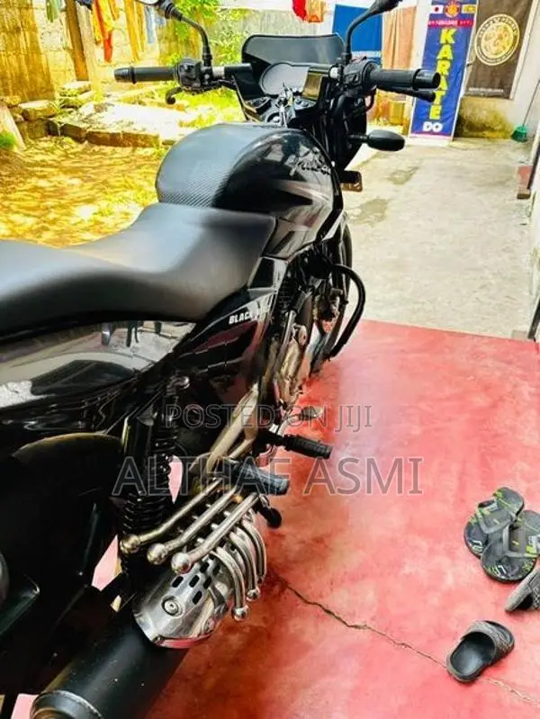 Bajaj Pulsar 150 2015