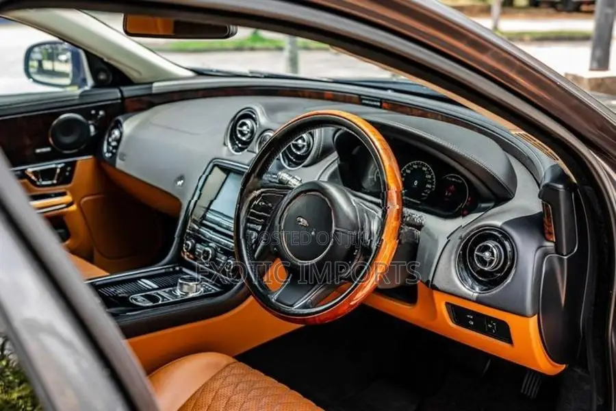 Jaguar XJ 2018