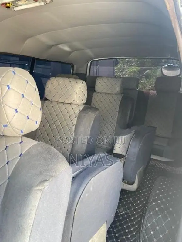 Toyota Hiace LH61 Long 1986